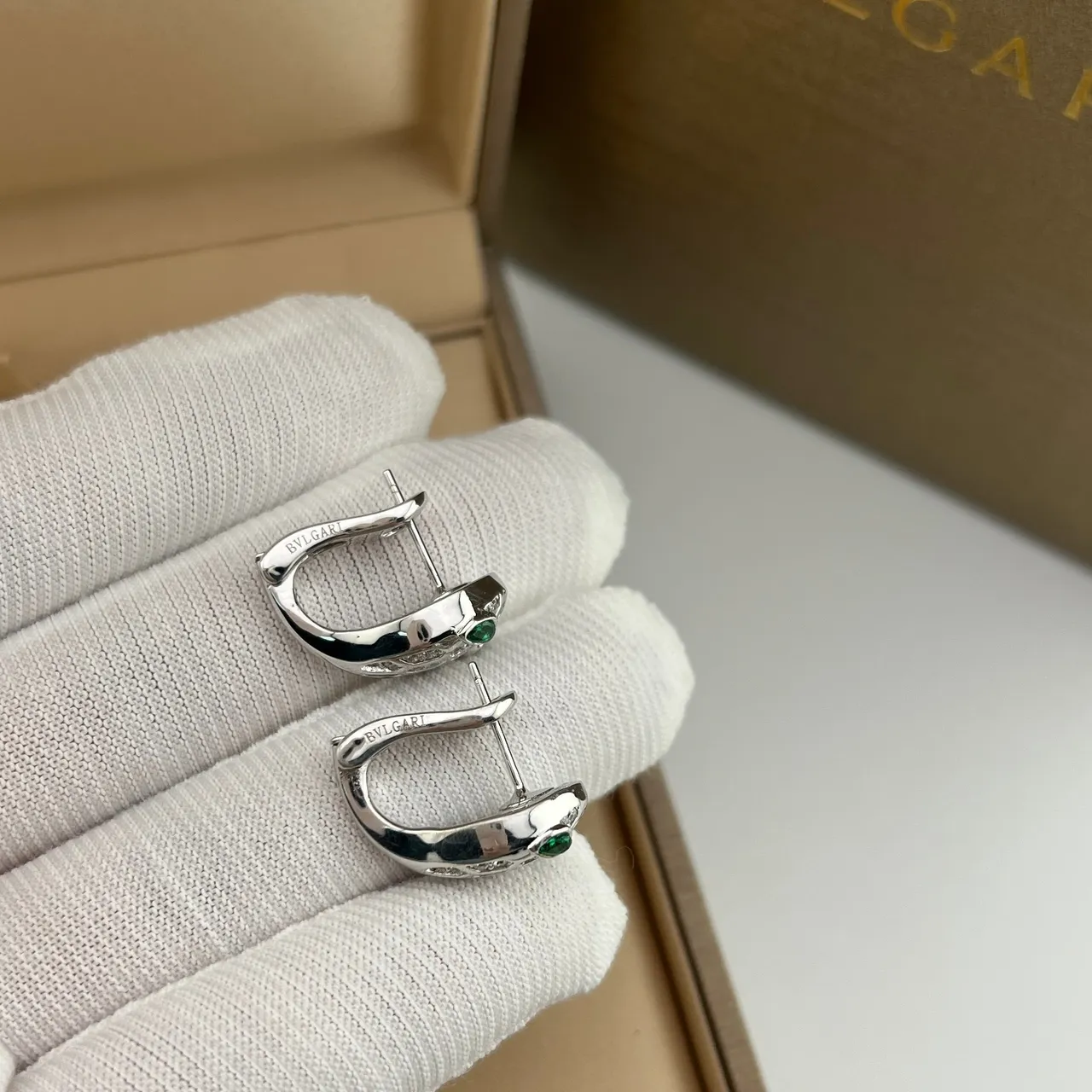 Bvlgari Serpenti or argent motif tête de serpent Pavé-Set body boucles d'oreilles 2