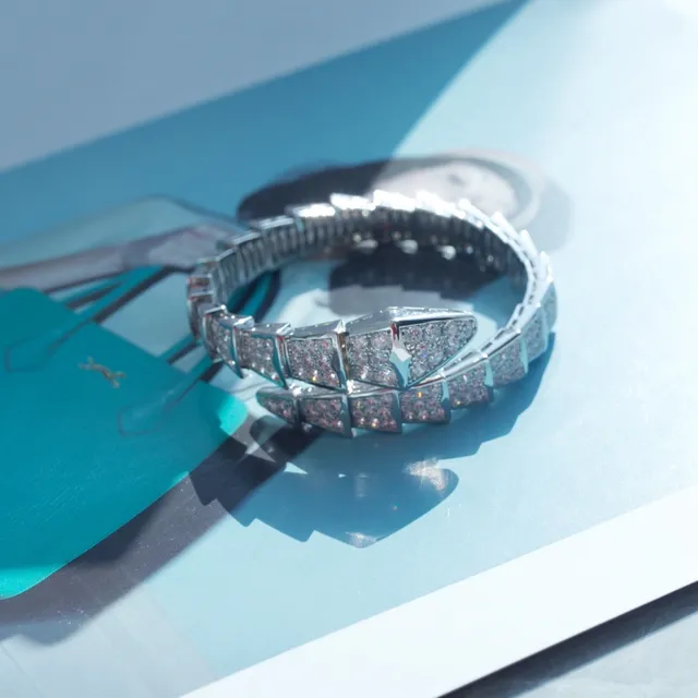 Bvlgari Serpenti Pavé-Diamond Pulseira de Serpente Articulada 5