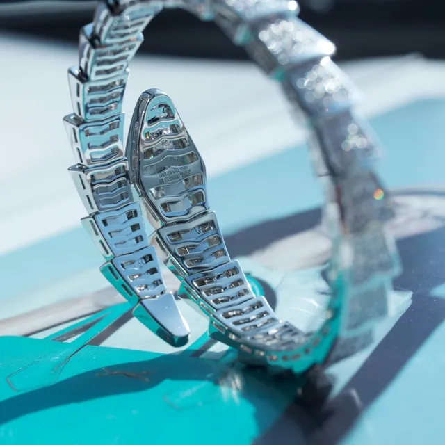 Bvlgari Serpenti Pavé-Diamond Pulseira de Serpente Articulada 7