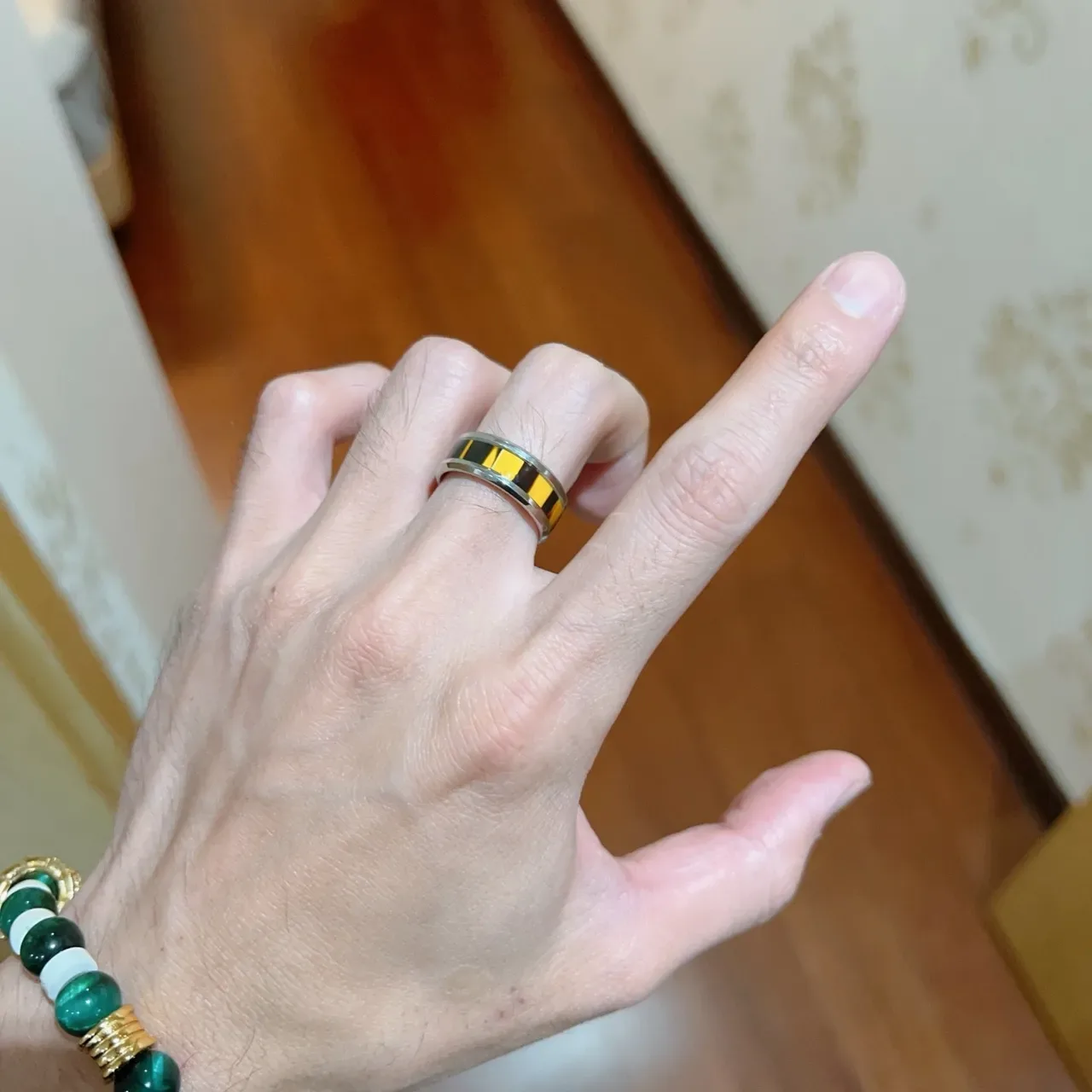 Bvlgari Bague en métal de deux tons argent et or avec bande large 8
