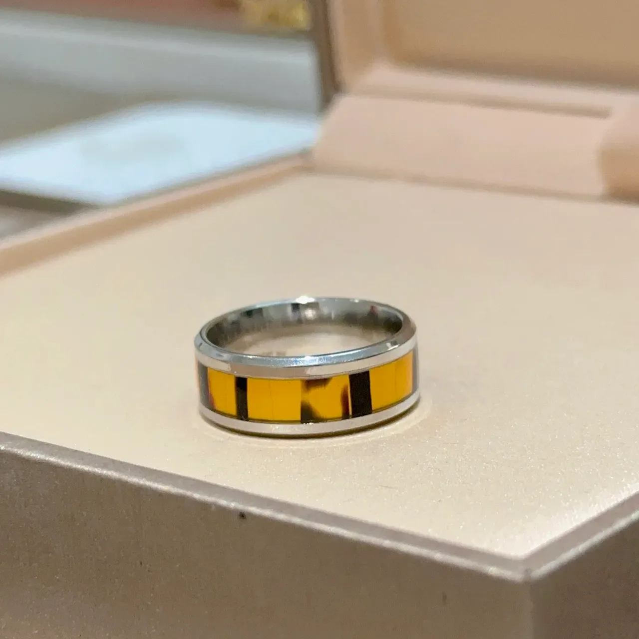 Bvlgari Bague en métal de deux tons argent et or avec bande large 9