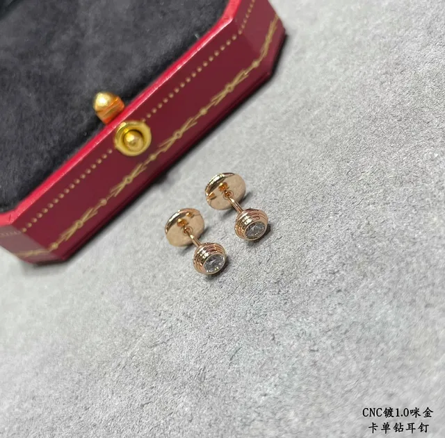 Cartier Boucles d'Oreilles Or et Argent avec Bords Cannelés et Pierre Ronde Simple 7