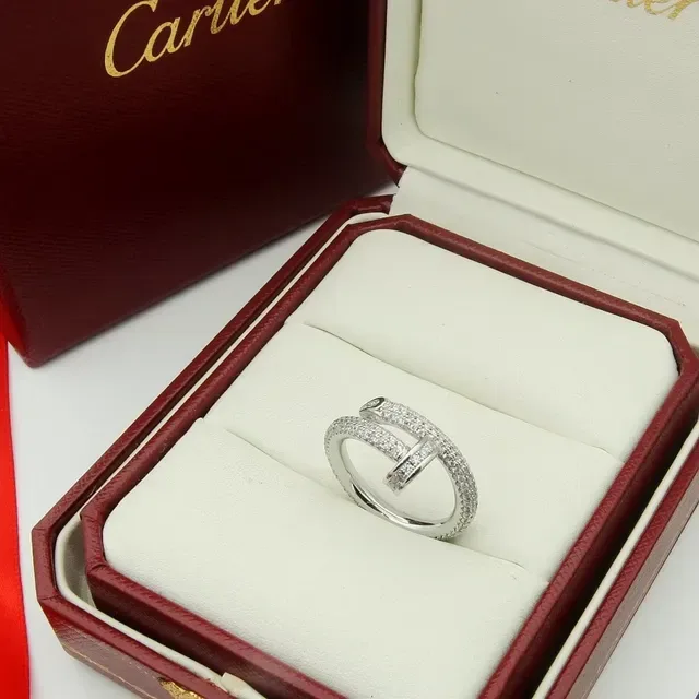 Cartier Bague Or Blanc Pavé-Set Interlocking Double Band 4