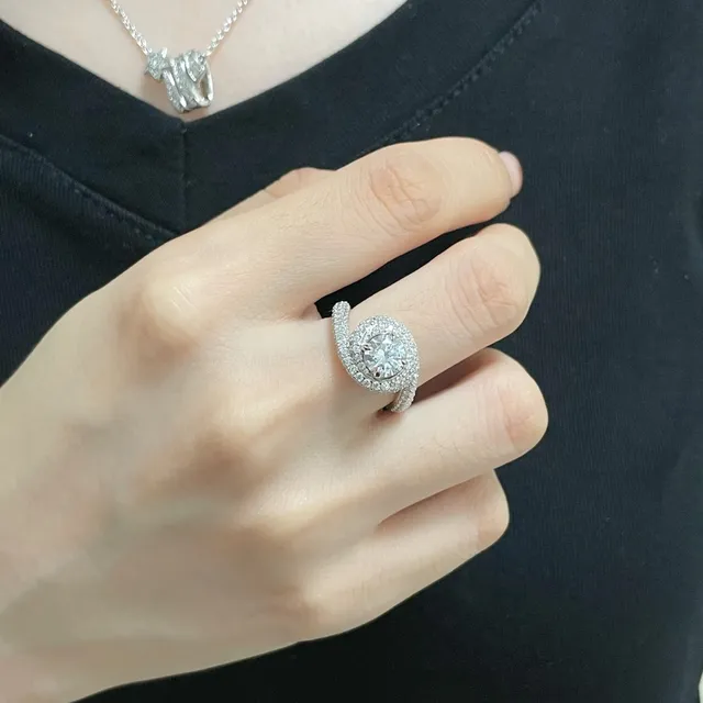 Bague halo Pavé tourbillonnant inspirée de Cartier 9