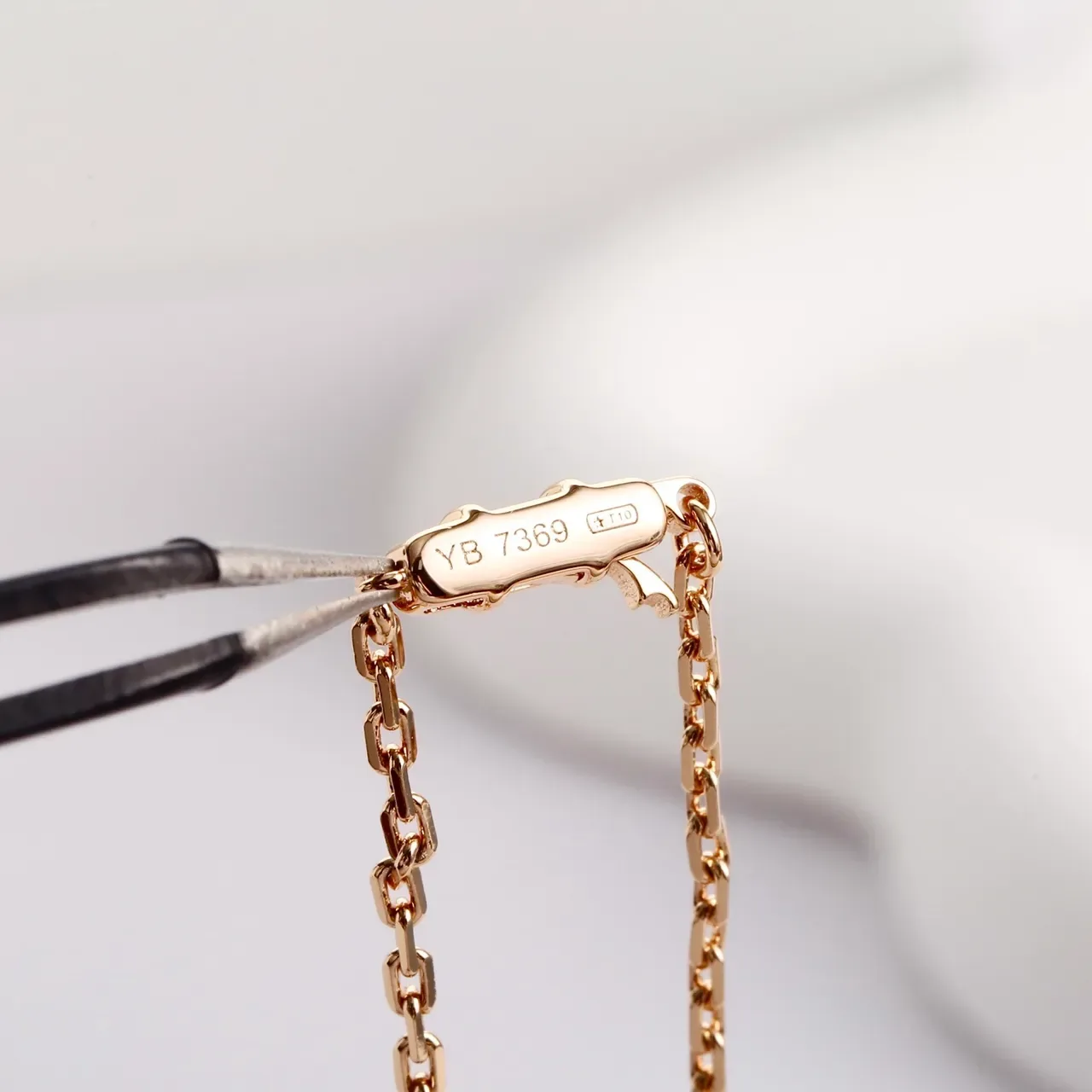 Cartier Juste un Clou Circular Pavé collier 2