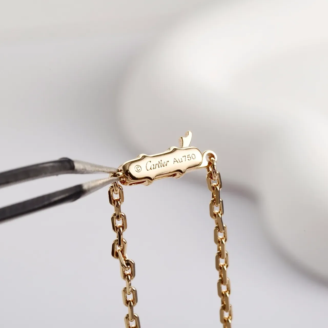 Cartier Juste un Clou Circular Pavé collier 3