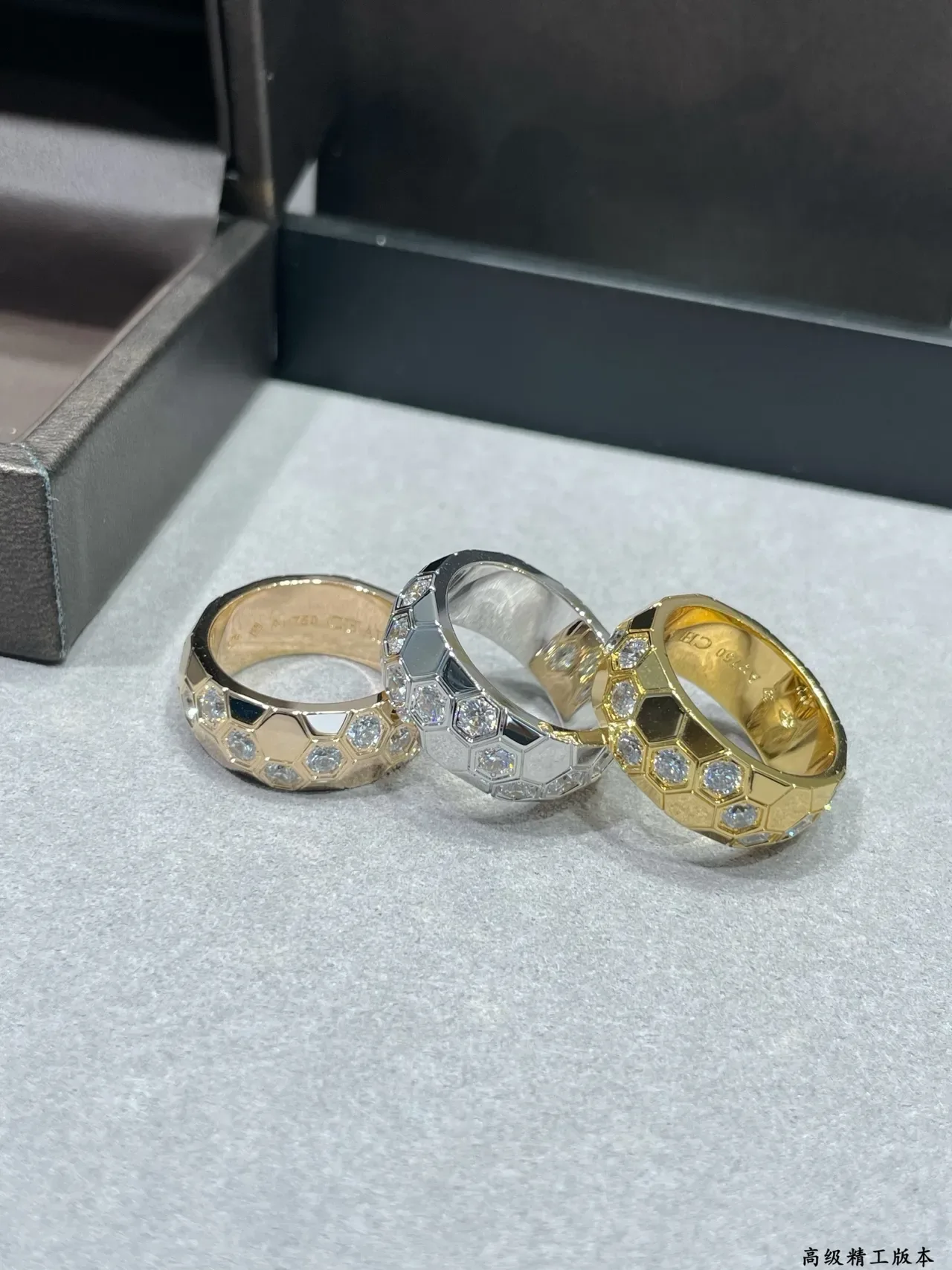Cartier Juste un Clou خاتم ذهب أبيض سداسي خلية نحل حجر متوهج 5
