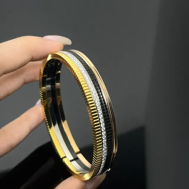 Cartier Juste un Clou Bracelet Multi-Band Or et Diamant Noir 2