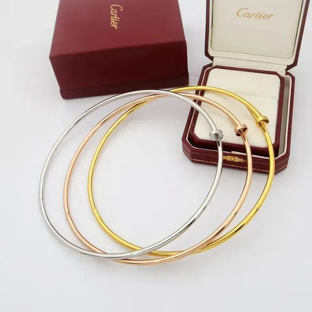 Bracelets Cartier Juste un Clou Pavé-Set Three-Tone Nail Motif 5