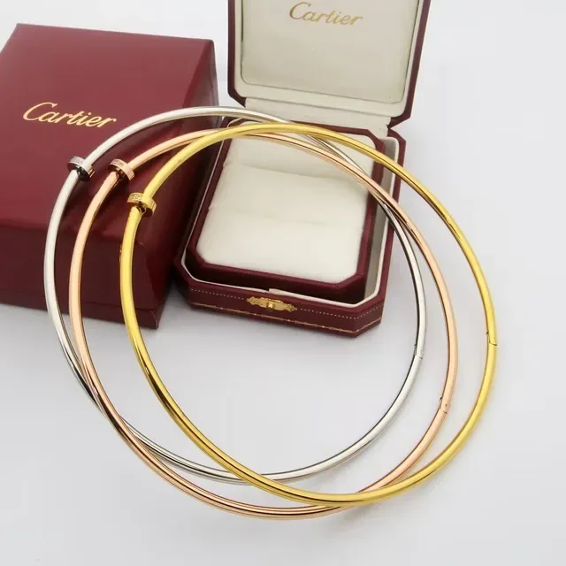 Bracelets Cartier Juste un Clou Pavé-Set Three-Tone Nail Motif 9