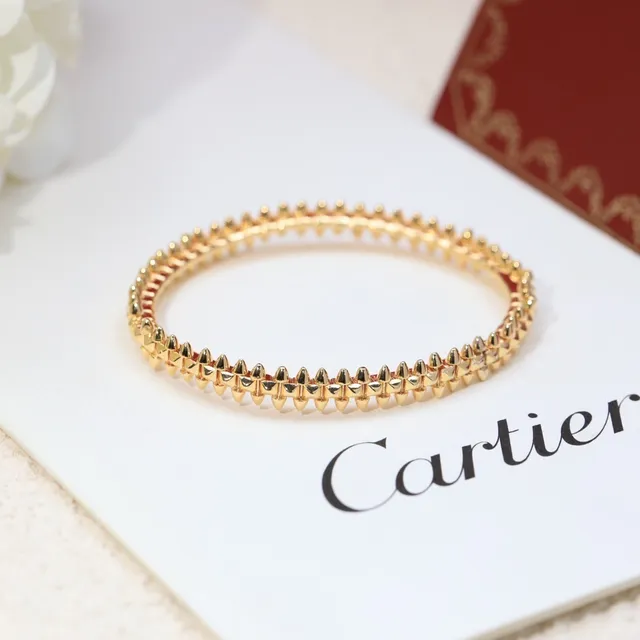 Cartier Juste un Clou manchette en or cloutée 7