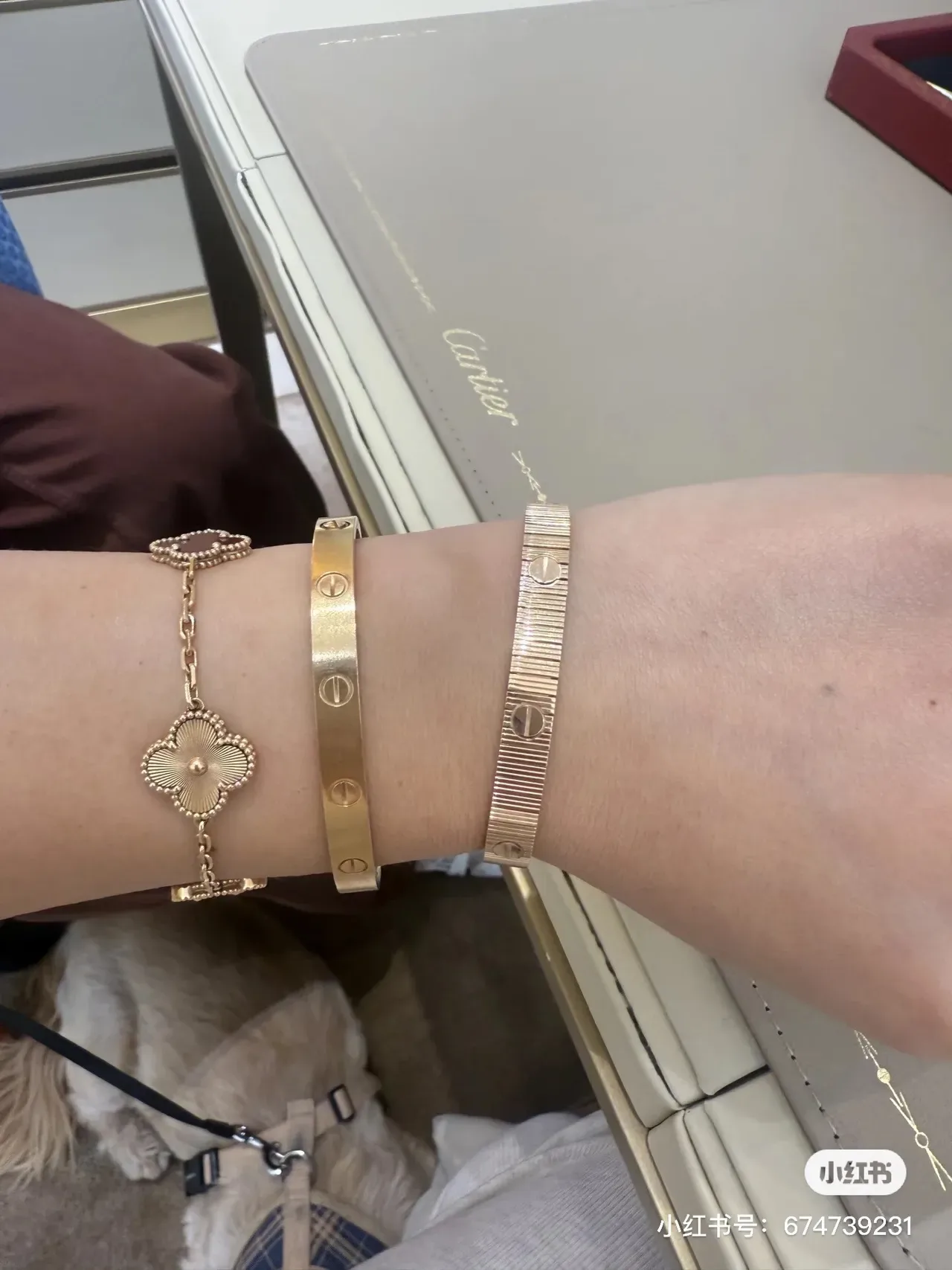 Bracelet Cartier Love Or Rose Motif de Vis à Rayures 2