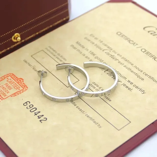 Cartier Love 金银 圈形 螺丝图案细节 耳环 3