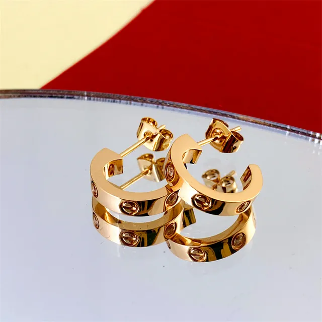 Cartier Love Hoop Boucles d'oreilles or poli à charnière forme C 2