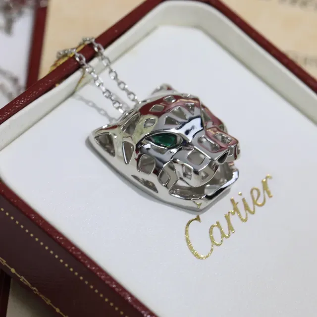 Cartier Panthère Gold Green Panther Head Pendant Openwork Metal Necklace 5