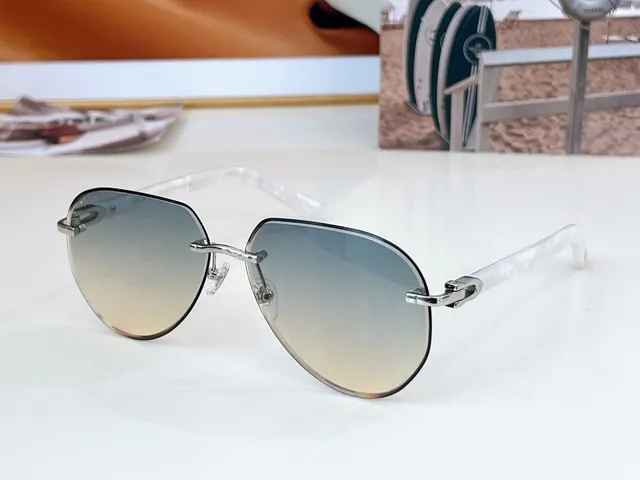 Cartier Vermelho Marrom Sem Aro Oval Dourado Bisagra Fecho Óculos de Sol 4