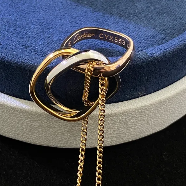 سلسلة Cartier Trinity ذهب ثلاثي الألوان مع حلقة متشابكة قلادة 2