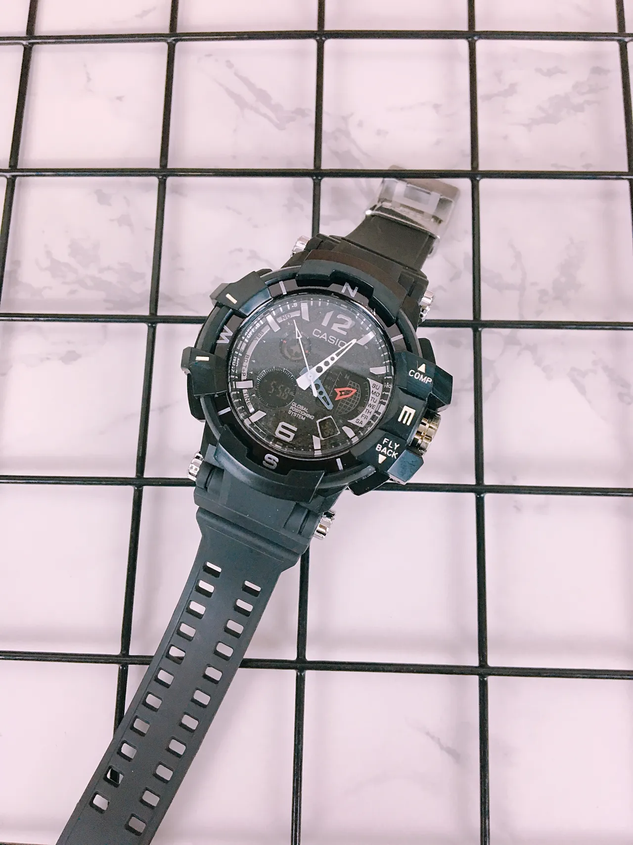 Casio Noir Blanc Robuste Résine Multifonction Analogique-Digital Cadran Montre Sport 5