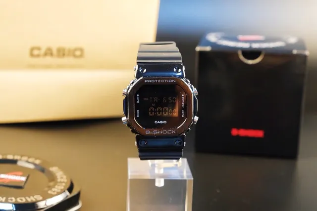 Casio G-Shock DW-5600 أسود ريزين ساعة رقمية رياضية 2