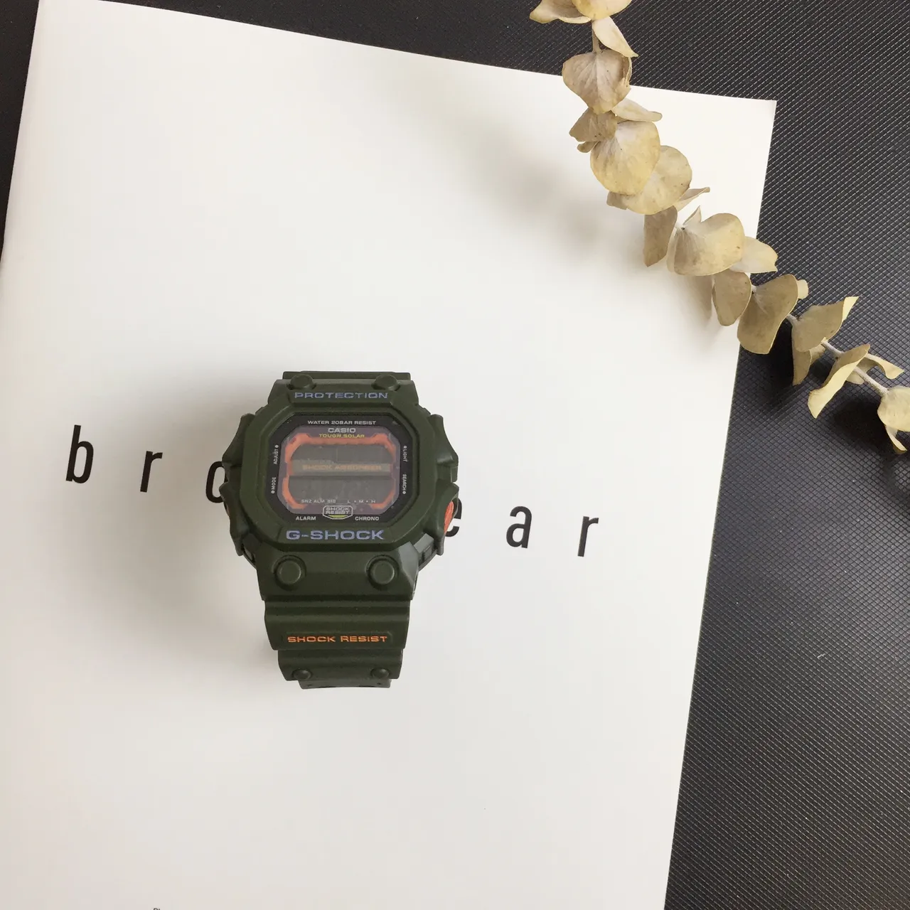 Casio G-Shock DW-5600 Vert Olive Montre Sportive 4