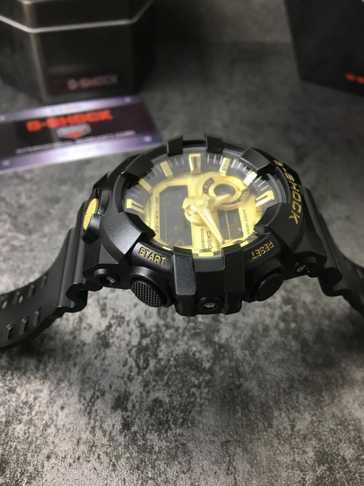 Casio G-Shock GA-100 أسود وذهبي ساعة رياضية 4