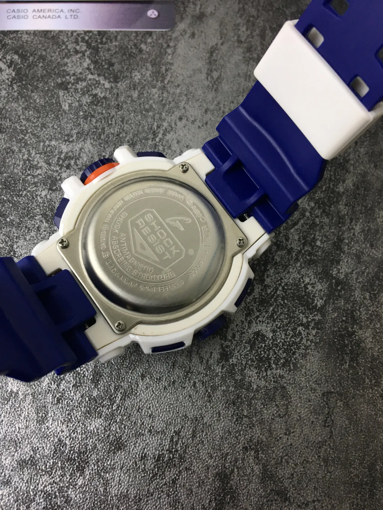 Casio G-Shock GA-100 Montre Sportive Bleue Blanche Orange 5