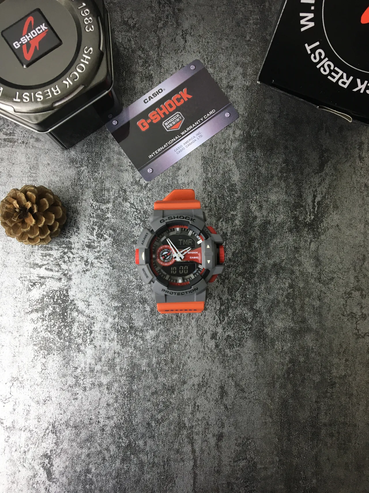Casio G-Shock GA-100 Orange et Gris Montre de sport 3