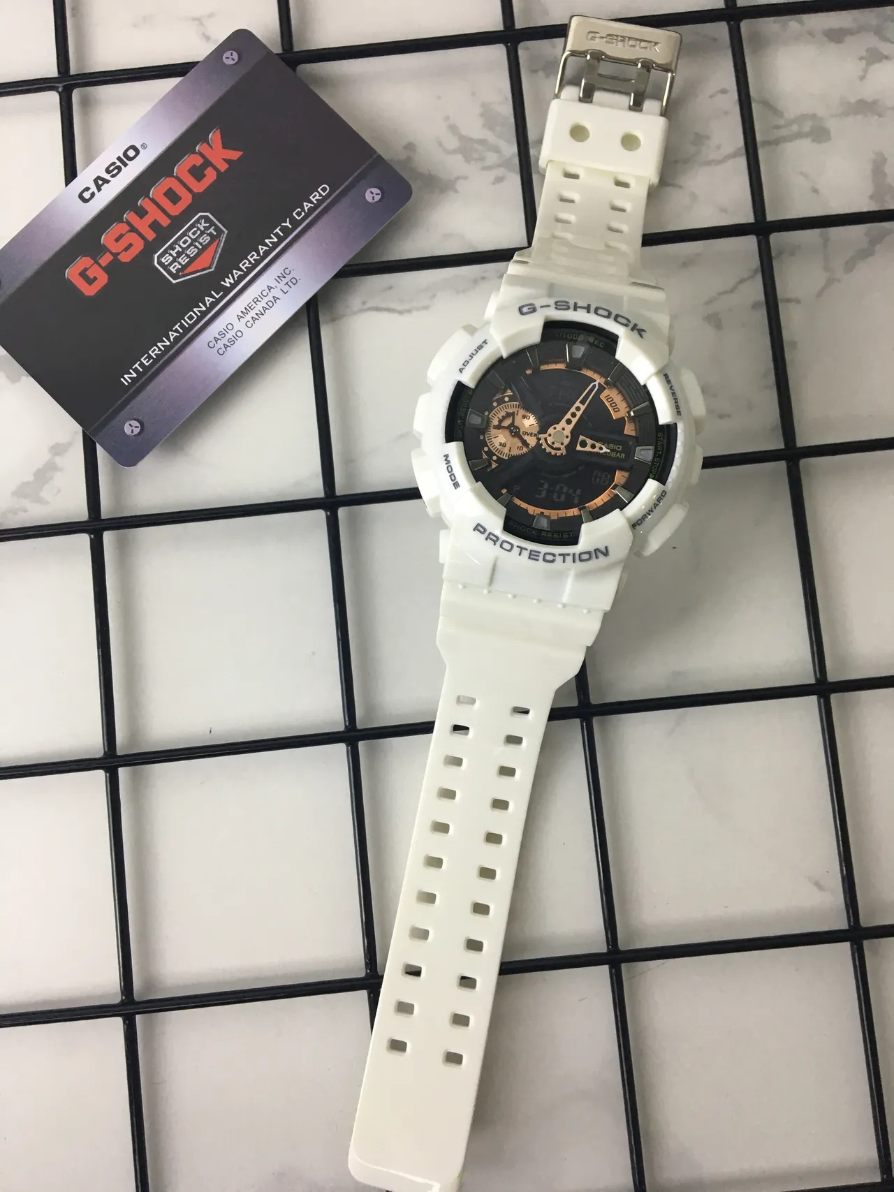 Casio G-Shock GA-100 blanco y negro reloj deportivo 6