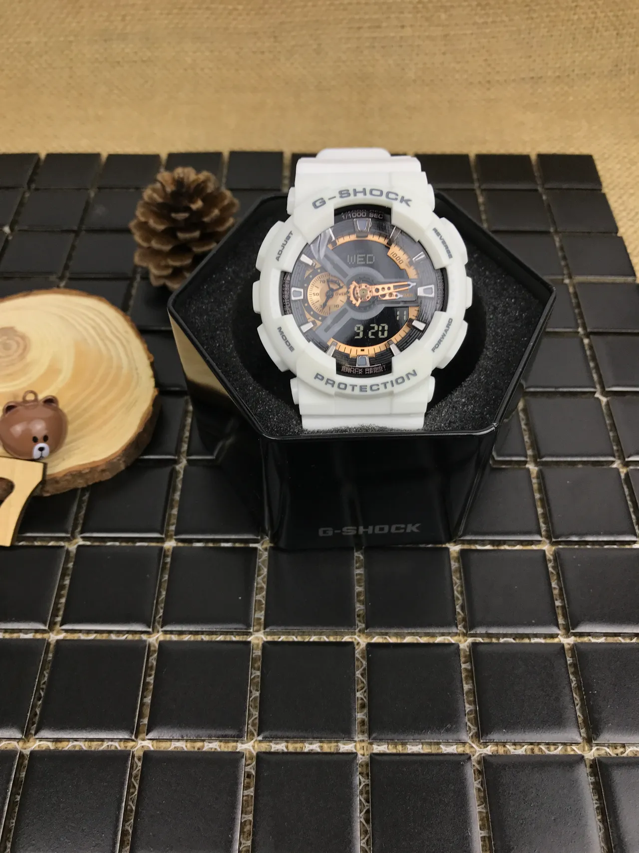 Casio G-Shock GA-100 blanco y negro reloj deportivo 15