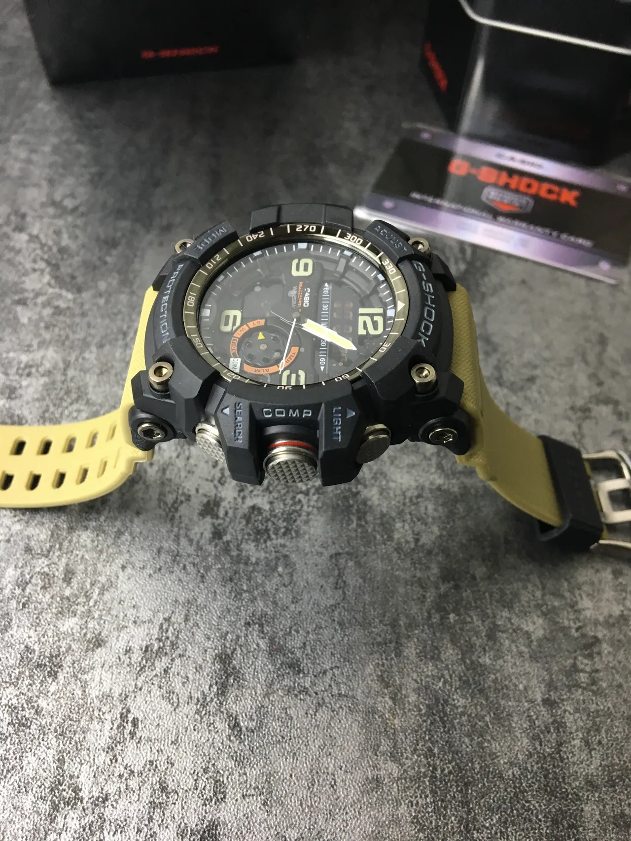 Casio G-Shock Mudmaster Black and Olive-Yellow Sports Watch 4