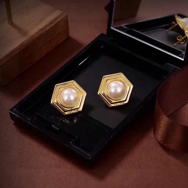 Celine Hexagonal Pearl Stud Earrings 3