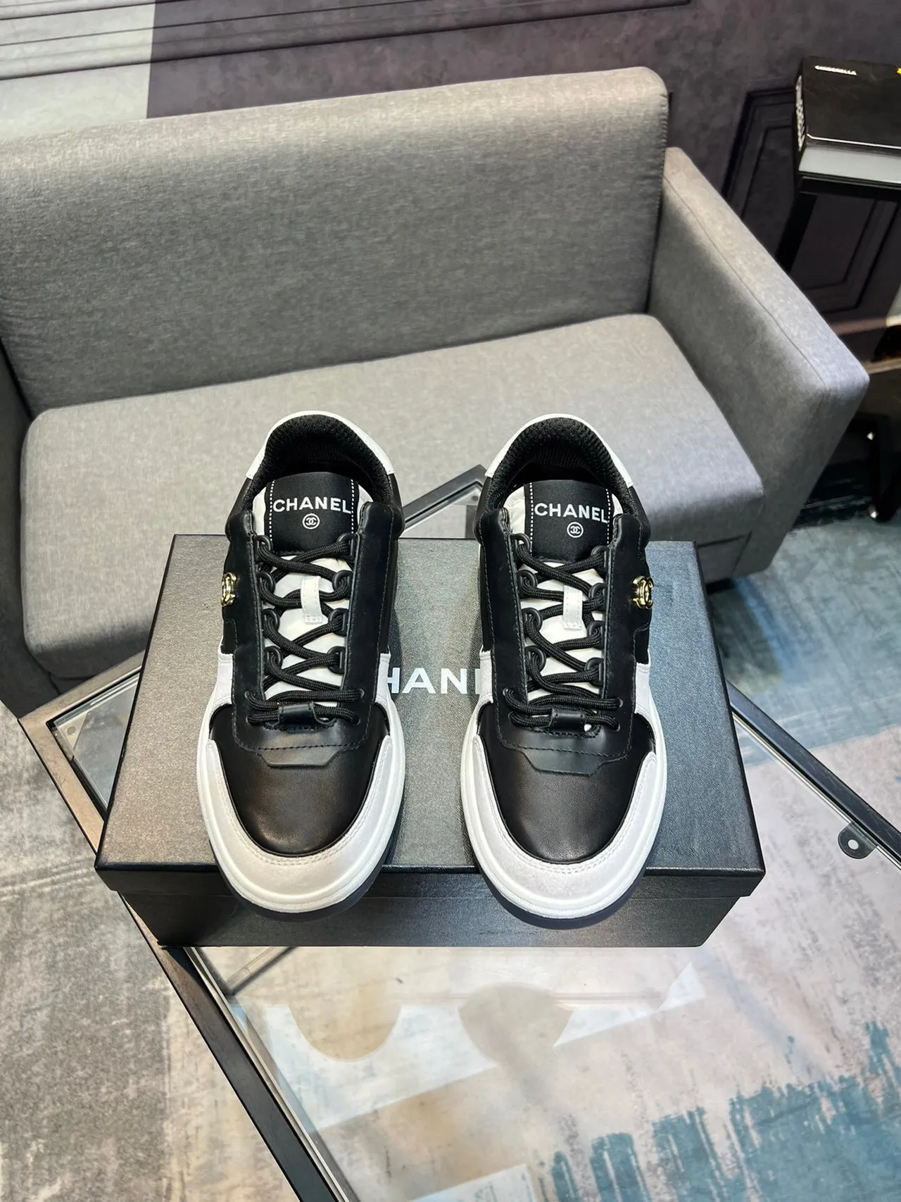 Chanel Black White Low-Top Mixed-Material Upper Lifestyle Sneakers 2