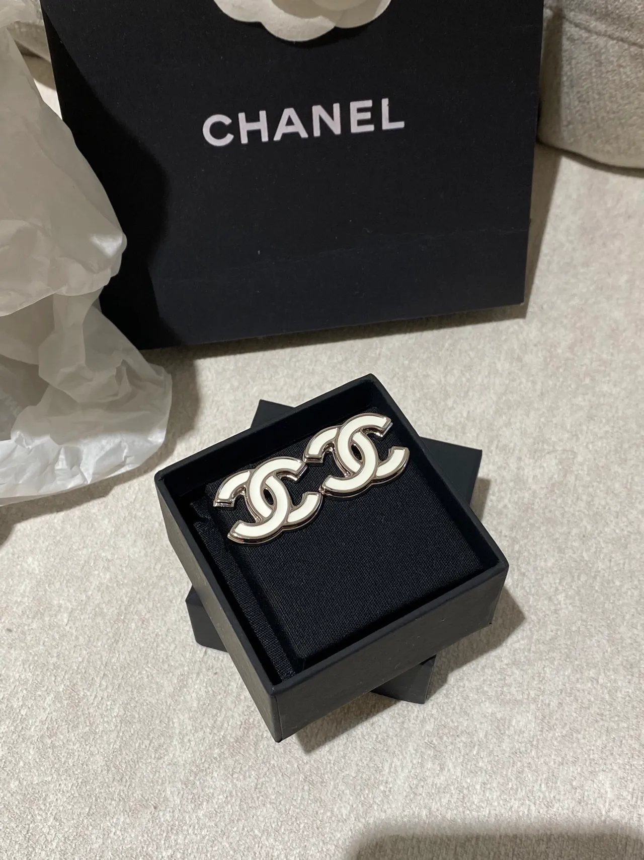 Chanel CC Logo Enamel Stud Earrings 5