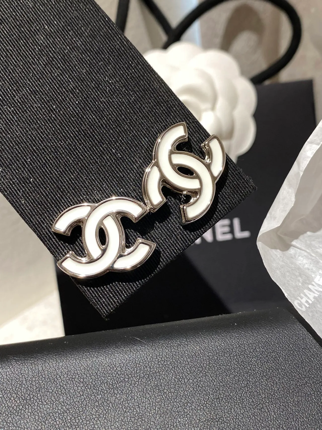 Chanel CC Logo Enamel Stud Earrings 8