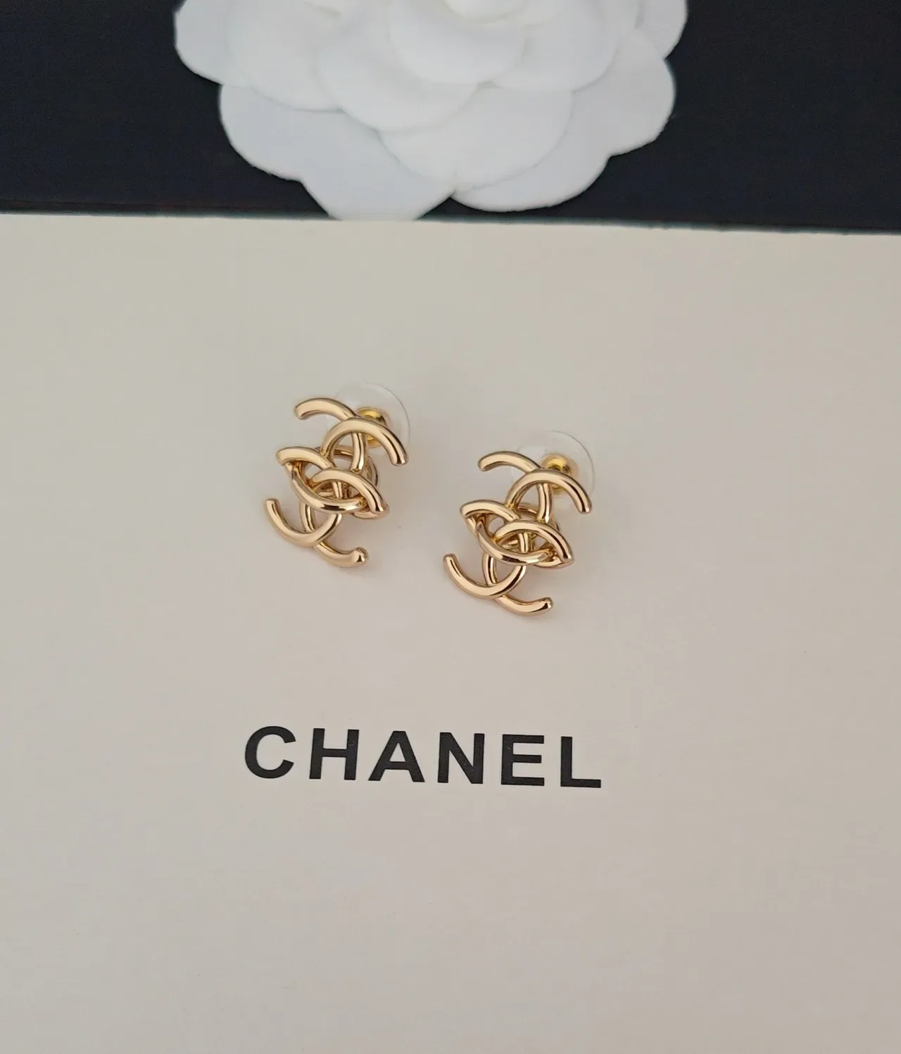 Chanel CC Logo Gold-Tone Stud Earrings 4