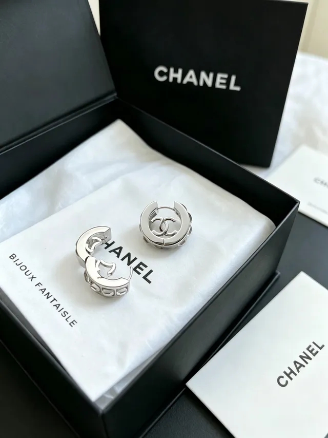 Chanel CC Logo Hoop Silver Black Earrings 7