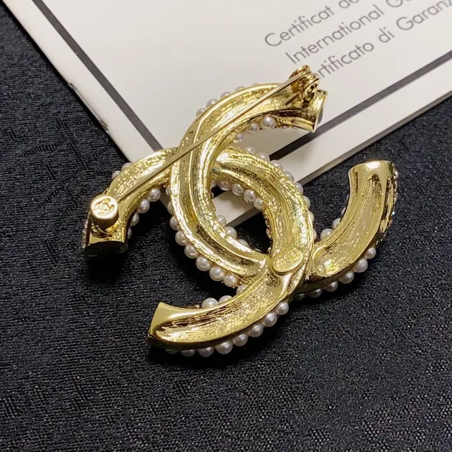 Chanel CC Logo Silver Gold Interlocking Pearl-Embellished Brooch 6