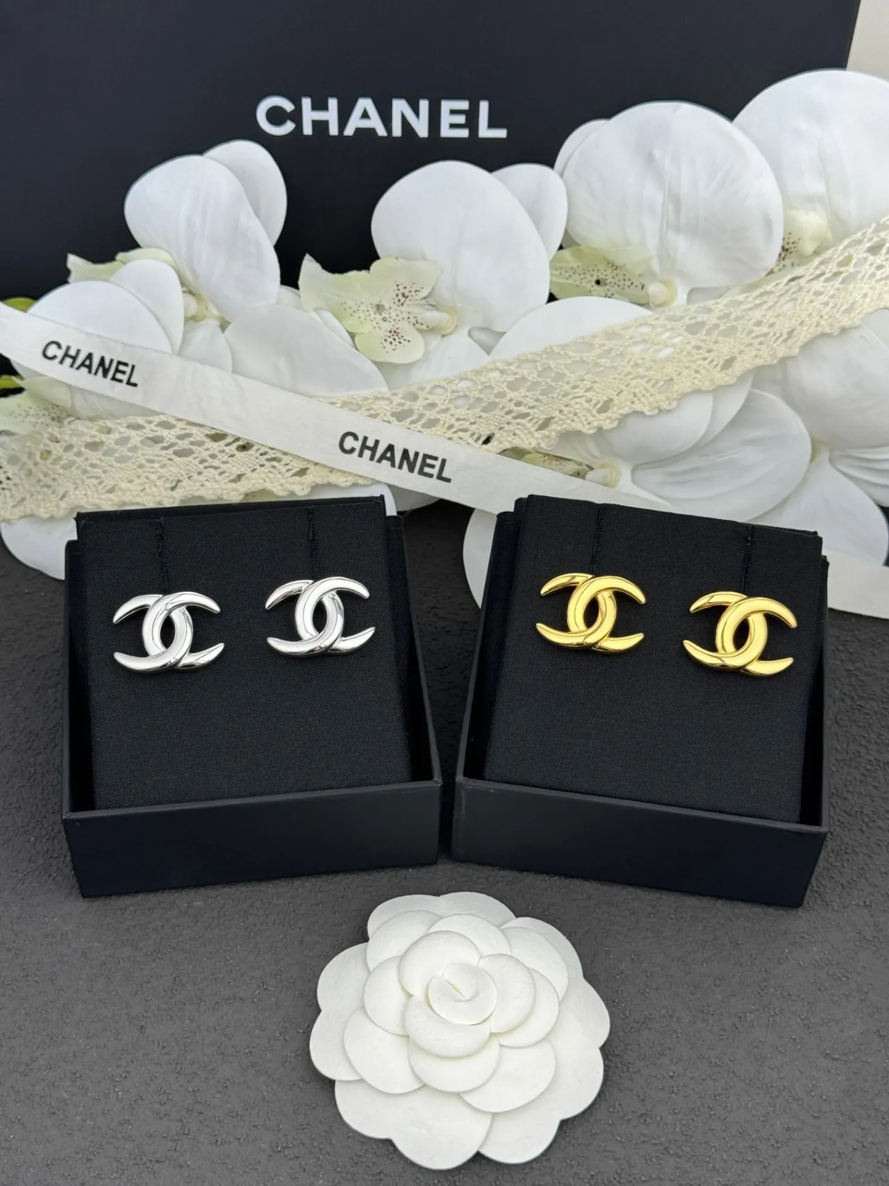 Chanel CC Logo Silver Gold Interlocking Polished Metal Earrings 2