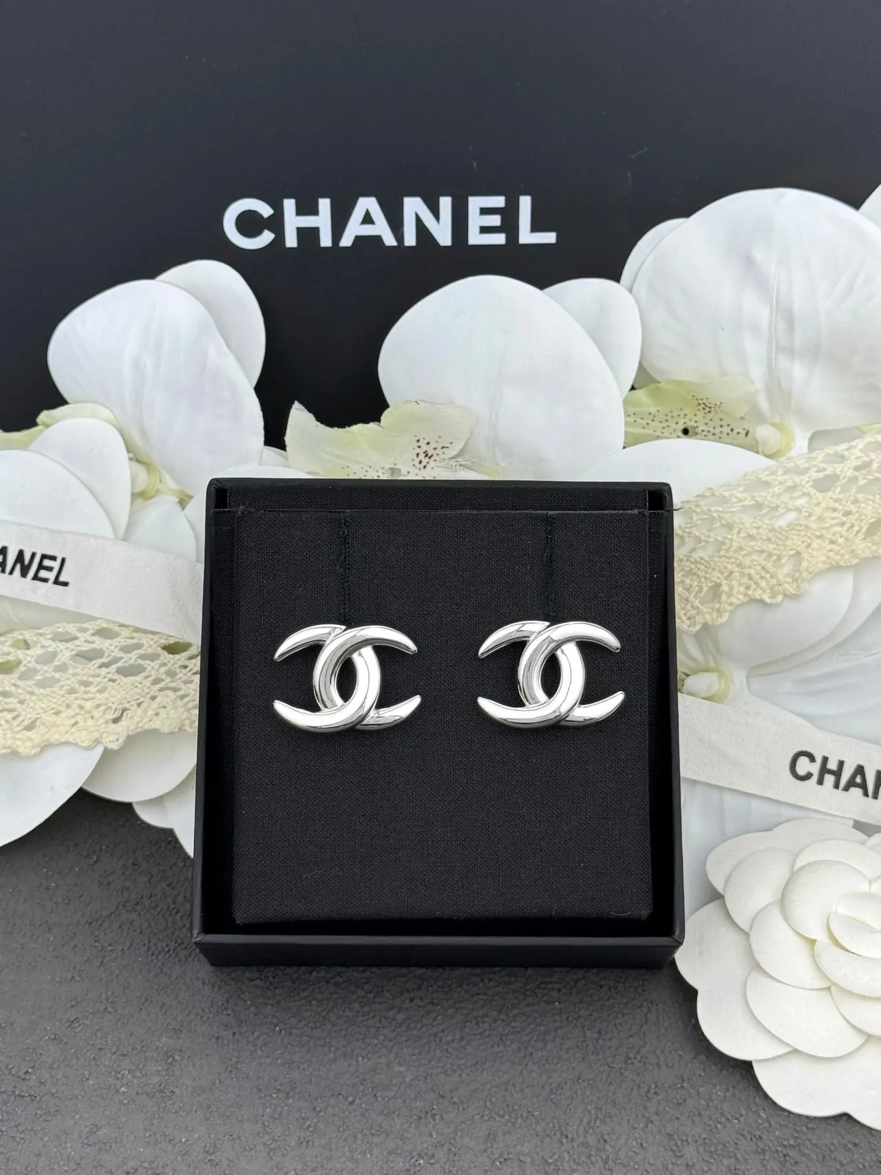 Chanel CC Logo Silver Gold Interlocking Polished Metal Earrings 5