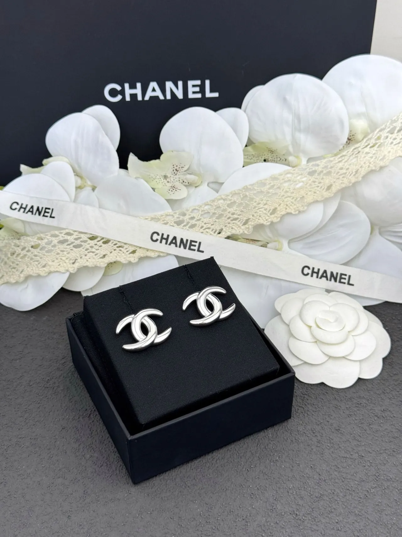 Chanel CC Logo Silver Gold Interlocking Polished Metal Earrings 6