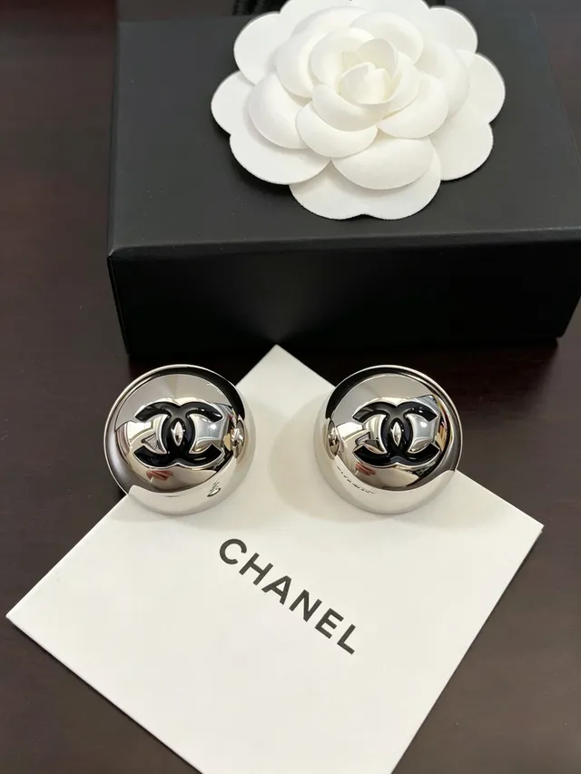 Chanel CC Logo Stud Silver Black Round Dome Studs Polished Metal Earrings 5