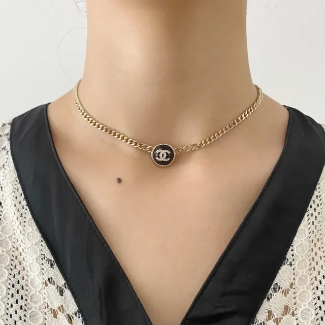 Chanel CC Pendant Necklace Gold Pink Curb Chain Circular Enamel Necklace 2