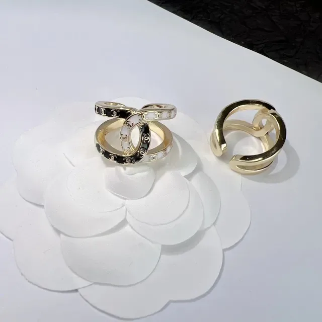 Chanel CC Ring Black and White Enamel Gold-Tone Rings 5