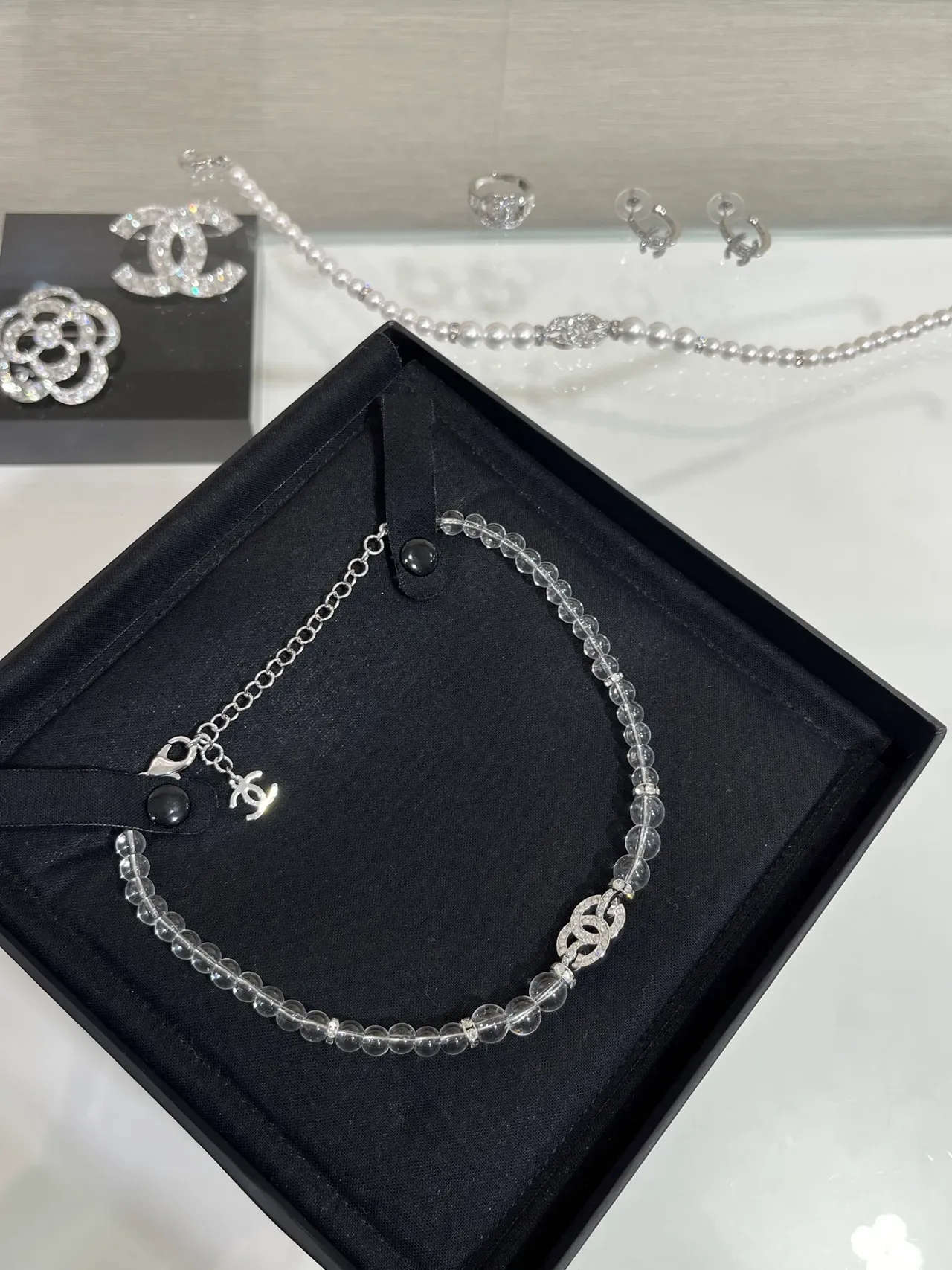Chanel Crystal CC Necklace Transparent Silver Interlocking Pendant Necklace 7
