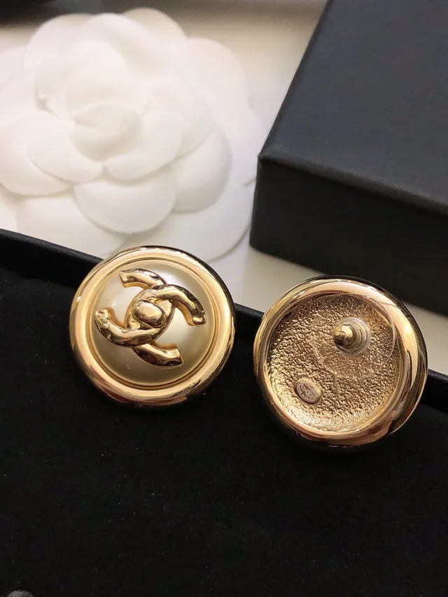 Chanel dourado bege redondo botão metálico brincos 4