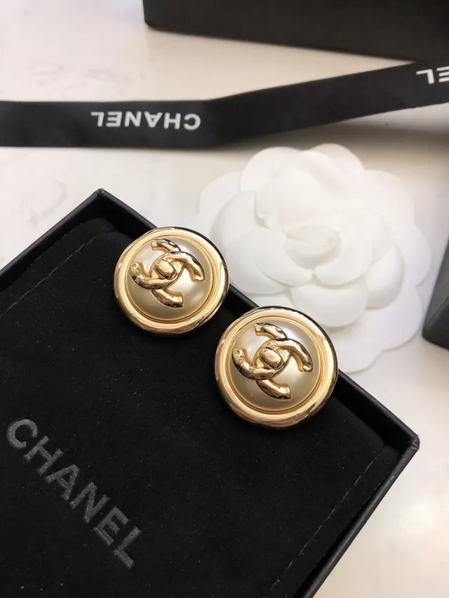 Chanel dourado bege redondo botão metálico brincos 6