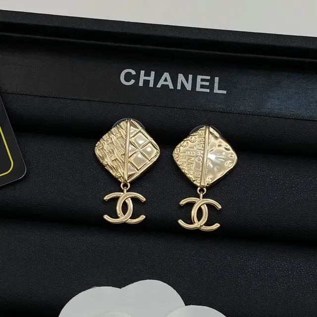 Chanel Gold-Tone Quilted and Engraved CC Logo Earrings 3