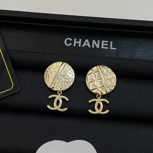 Chanel Gold-Tone Quilted and Engraved CC Logo Earrings 4