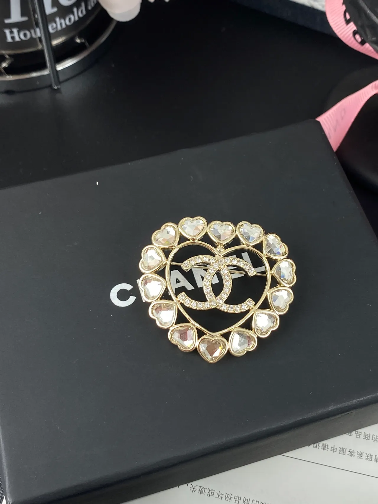 Chanel Broche Cristal Doré Transparente en Forme de Cœur 6