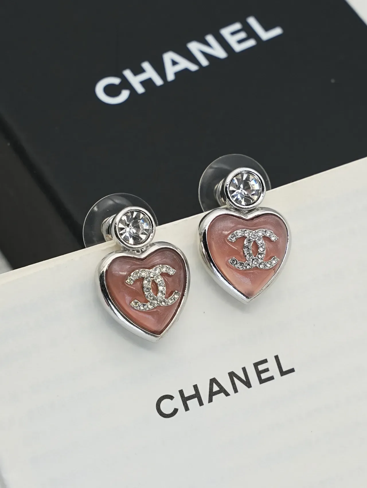 Chanel Heart-Shaped CC Logo Crystal Stud Earrings 3